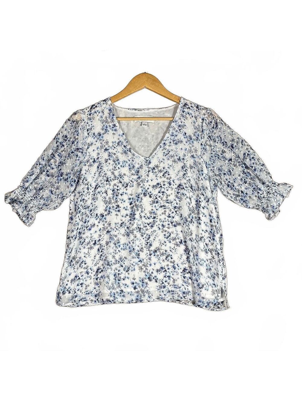 CeCe Cottage Blue Floral V-Neck Blouse Top 3/4 Sleeve Small Workwear Coquette